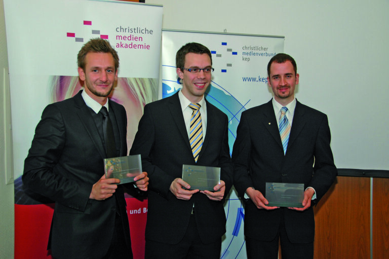 (v.l.n.r.) Benjamin Piel, Volontär bei der „Schweriner Volkszeitung“ Daniel Kirch, Politik- und Nachrichtenredakteur bei der „Saarbrücker Zeitung“ Stephan Dreytza, Student der Theologie an der Ernst-Moritz-Arndt-Universität Greifswald