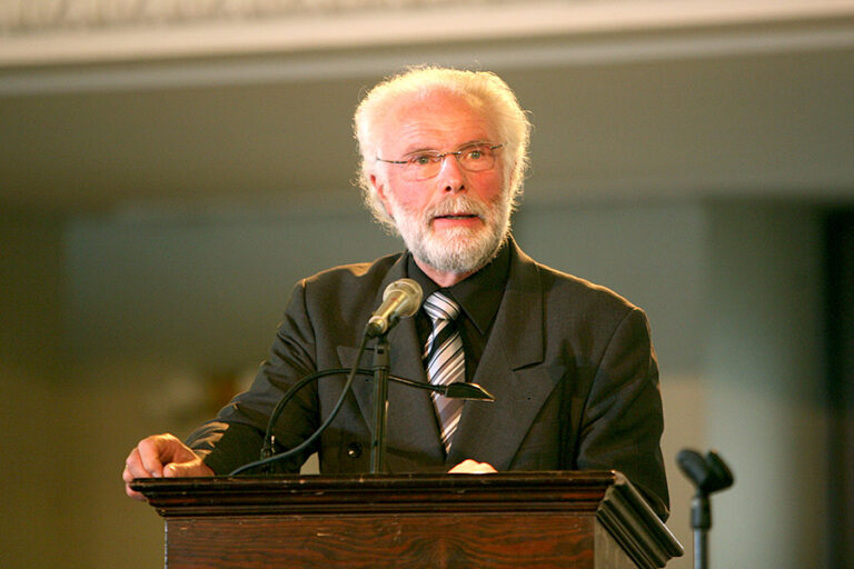 Laudator Dr. h.c. Peter Strauch