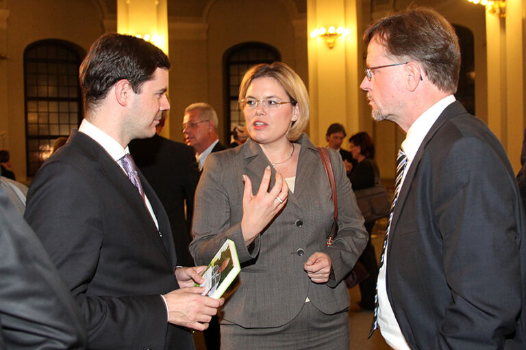 Michael Güntner und Julia Klöckner, Parl. Staatssekr., Frieder Trommer