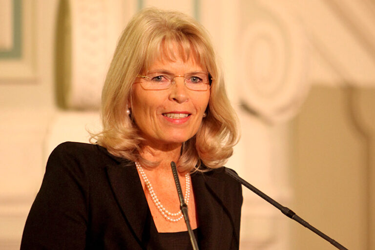 Die Vorsitzende des Christlichen Medienverbundes Margarete Hühnerbein