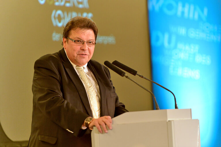 Wolfgang Baake